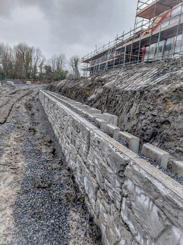 Retaining-wall services